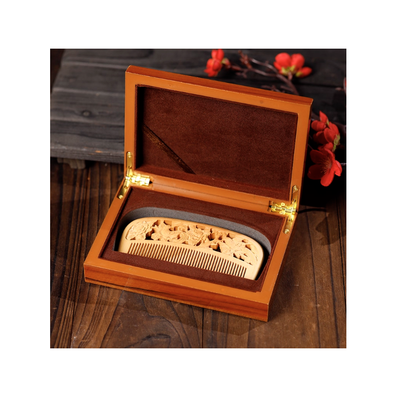 Handmade Boxwood Comb – Intangible Heritage White Elephant Carving, Natural Huangyang Wood, Unisex Gift Comb