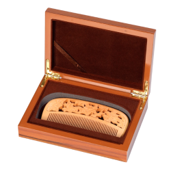 Handmade Boxwood Comb – Intangible Heritage White Elephant Carving, Natural Huangyang Wood, Unisex Gift Comb
