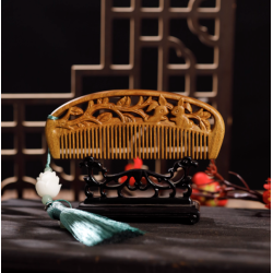 Handmade Boxwood Comb – Intangible Heritage White Elephant Carving, Natural Huangyang Wood, Unisex Gift Comb